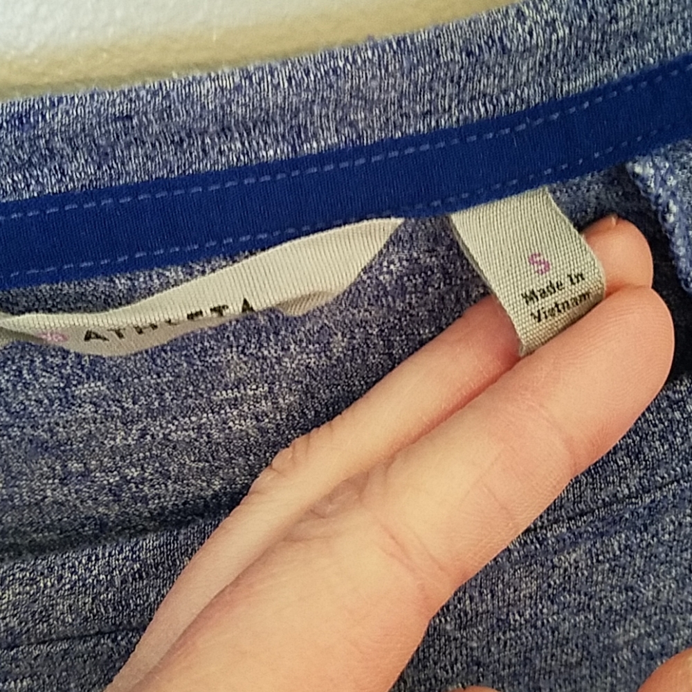 Athleta Top - Picture 2 of 4